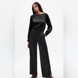 NWT Gap Wide Leg High Rise Pleated Satin Trousers Size 8 Black